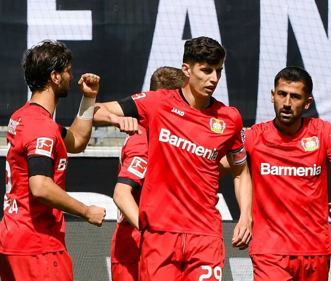 صراع الصدارة يشتعل.. ليفركوزن يتعادل مع مونشنجلادباخ سلبا في الدوري الألماني 1 باير ليفركوزن1706391303