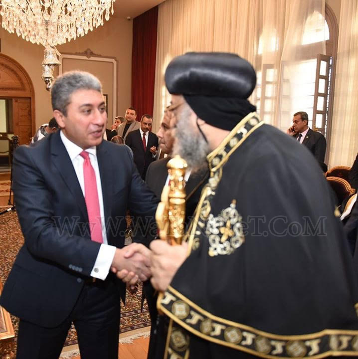وزير الطيران المدني يهنئ البابا تواضروس الثاني بعيد الميلاد المجيد 1 وزير الطيران يهنئ البابا تواضروس والأقباط بعيد الميلاد المجيد 1704481923