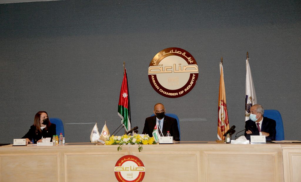 "معلومات الوزراء" يؤكد أهمية القطاع الصناعي في تحقيق الرؤى والمستهدفات القومية وتشجيع التحول نحو الصناعات الذكية 1 16067598383841706523425