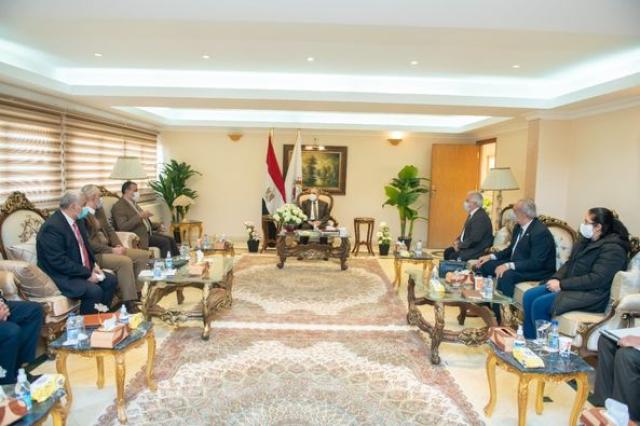 وزير الدولة للإنتاج الحربي: "حلوان للأجهزة المعدنية" تشارك في المبادرات والمشروعات التنموية المهمة 1 16420655940230481704876128