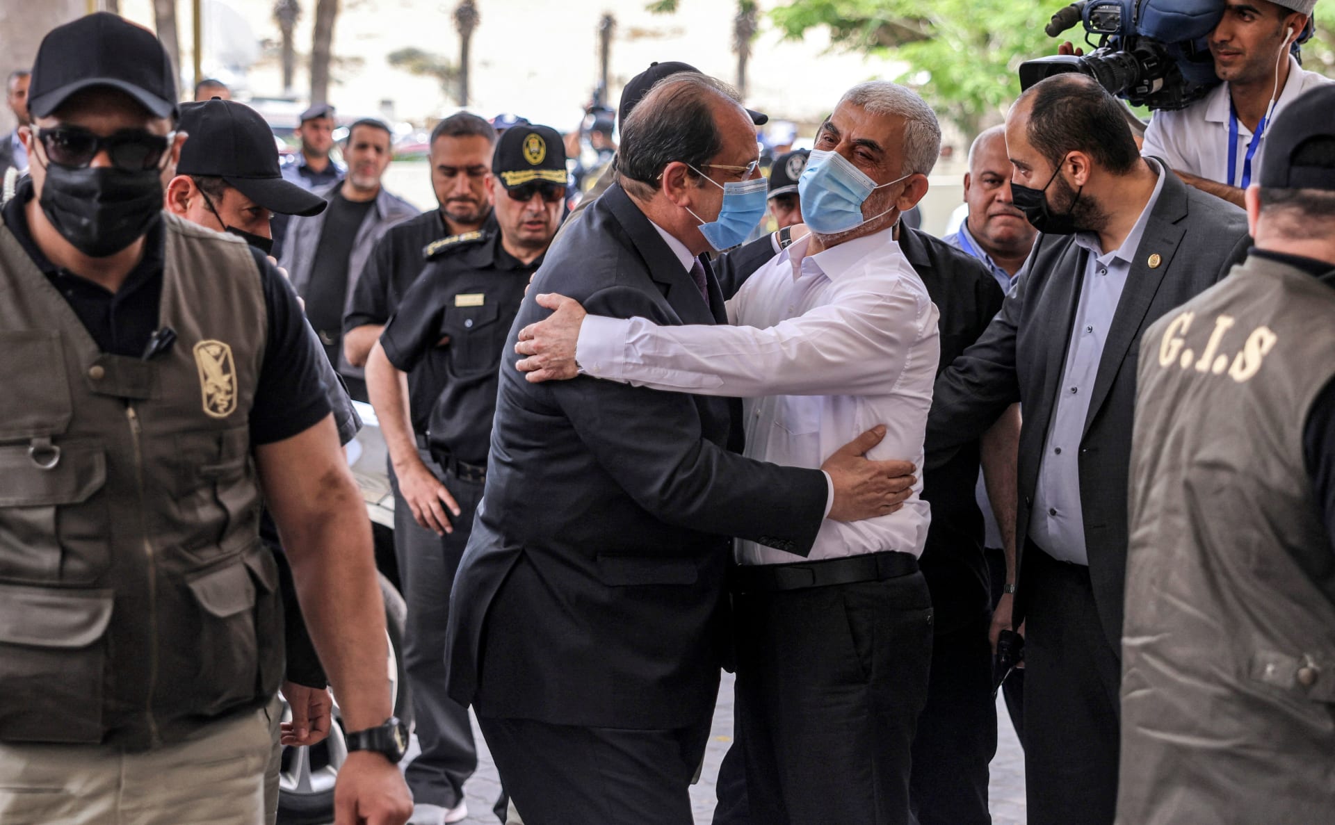 "الأهرام": مزاعم منع مصر المساعدات عن غزة تعكس مأزق الحكومة الإسرائيلية بعد فشل تحقيق أهدافها 1 1860311705296062