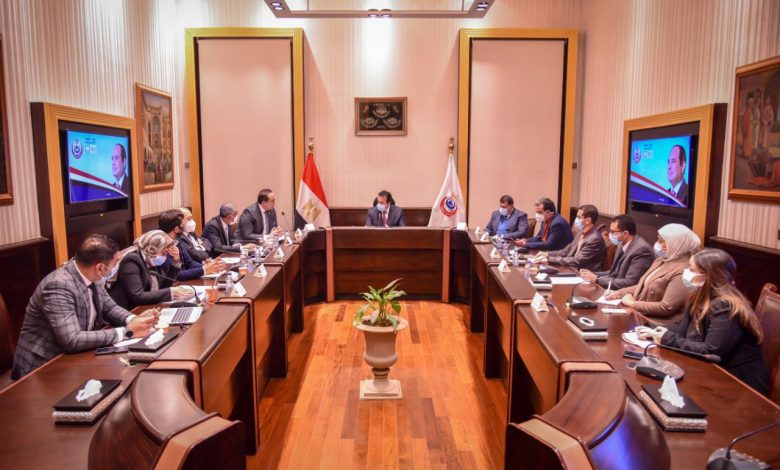 وزير الصحة والسكان يؤكد أهمية وجود دلائل استرشادية موحدة بين جميع المنشآت الطبية 1 19 2022 637769034125065784 5061705924384