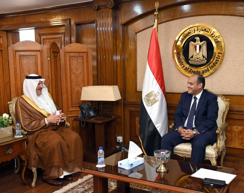 وزير التجارة يبحث مع سفير إيطاليا بالقاهرة فرص تعزيز التعاون الاقتصادي بين البلدين 1 19 2022 637980555009283331 9281706185804
