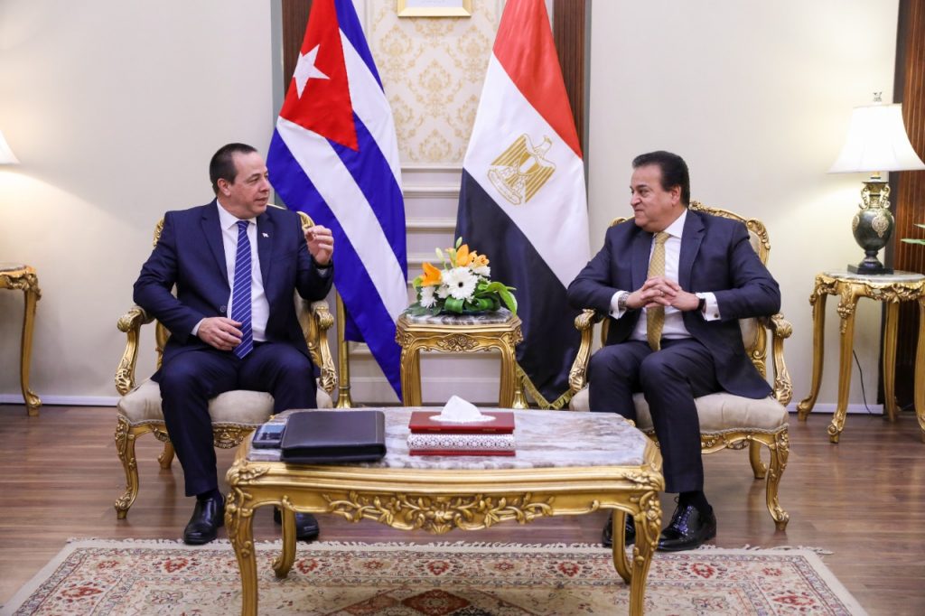 وزير الصحة يعقد اجتماعا مع شركة إماراتية لبحث سبل التعاون في القطاع الصحي 1 19 2022 638046508975005282 5001705663983