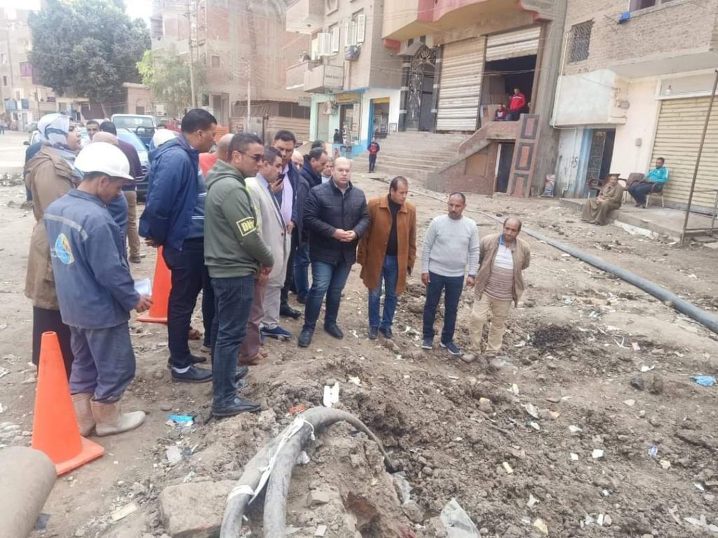 محافظ الجيزة يوجه بسرعة تنفيذ أعمال تطوير ورصف طريق ٦ اكتوبر 1 19 2022 638075965550377772 371705661523