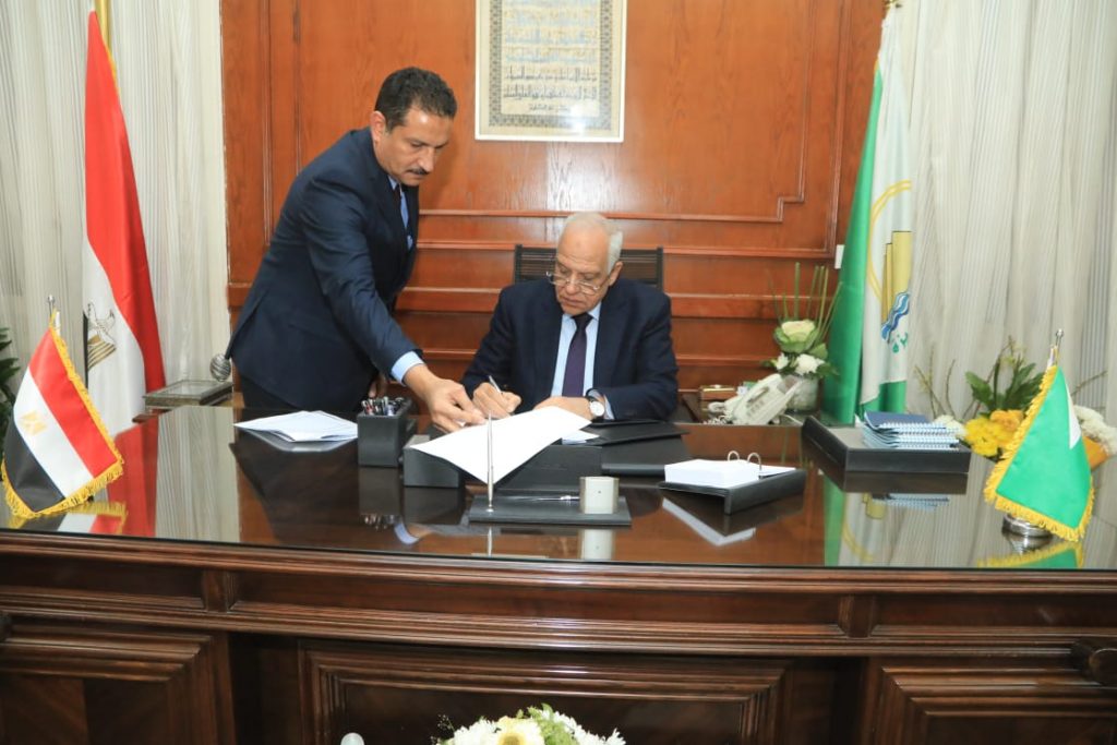 محافظ الجيزة يعتمد نتيجة الفصل الدراسي الأول للشهادة الإعدادية بنسبة نجاح ٨٠.٨٧% 1 19 2023 638108601058458410 8451706545623