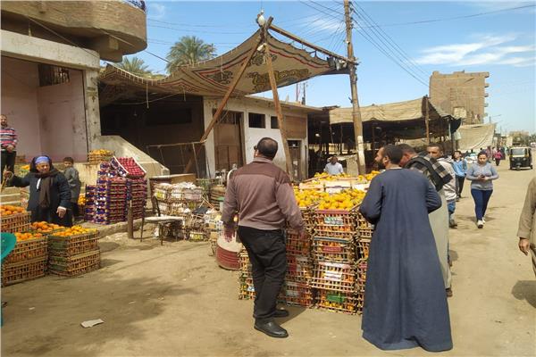 نائب محافظ أسيوط: حملات مستمرة لإزالة الاشغالات ورفع التعديات على حرم الطريق بالأحياء والمراكز 1 202303081404123051705919883