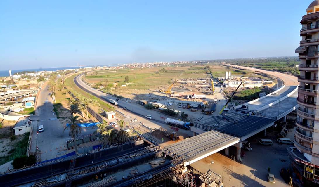"خط الرورو" بين مصر وإيطاليا محور مباحثات رئيس ميناء دمياط ورئيس موانئ "شرق البحر الإدرياتيكي" 1 209 photo 15668401885d64157c3762b1706361663