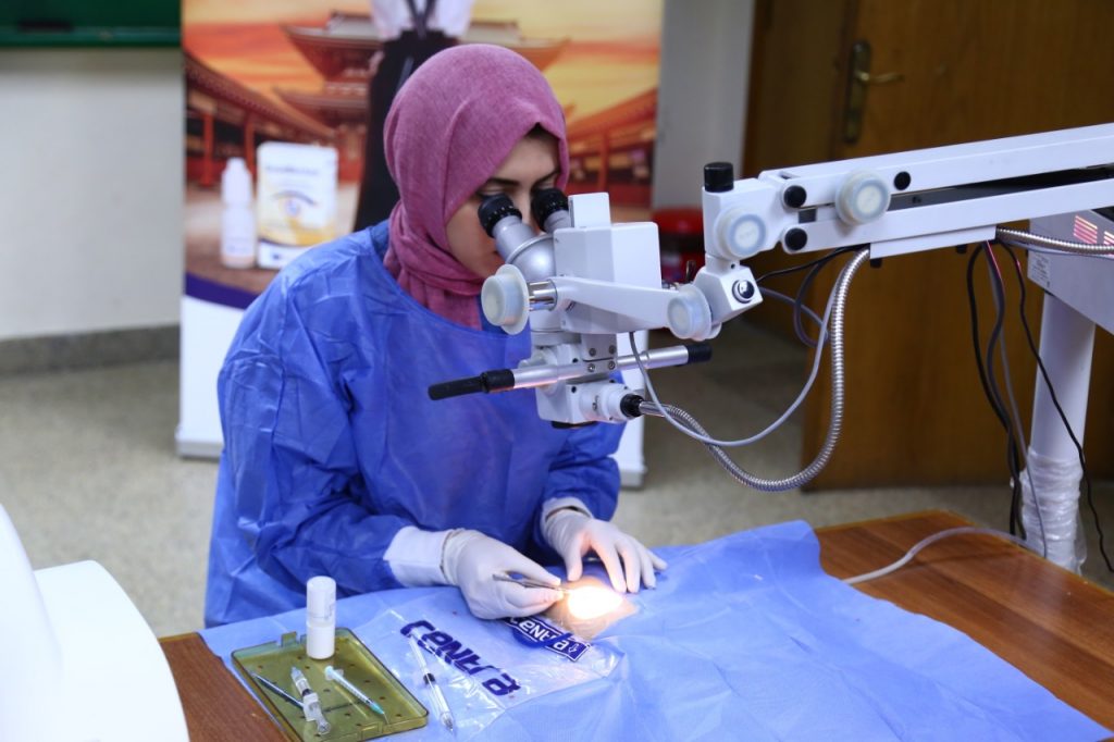 "الابتكارات في ممارسة طب العيون" في مؤتمر دولي ببحوث العيون 18 يناير 1 25D825B925D9258A25D925861704974343