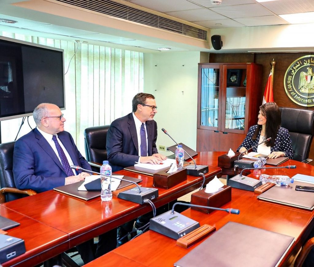 وزيرة التعاون الدولي تبحث التحضيرات لبعثة البنك الدولي بشأن تعزيز التعاون الفني 1 289018100 430323732471386 19056830719824541 n1704630843