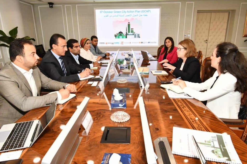 مسئولو الإسكان يستعرضون خطة إنشاء التجمعات المتطورة بمطروح 1 383345214 853114002836950 153806991820752646 n1704533763