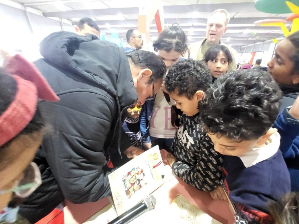 حكايات انتصارات أكتوبر وألعاب شعبية.. أبرز فعاليات الطفل بمعرض القاهرة للكتاب في يومه الرابع 1 644DC5AF 12F4 4B2E AE79 1C6E8189733D1706432285