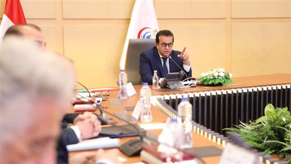 وزير الصحة يوجه بوضع خطة تشغيل لتعظيم الاستفادة من الموارد واستدامة الخدمة بمركز أورام كفر الشيخ 1 6471705153683