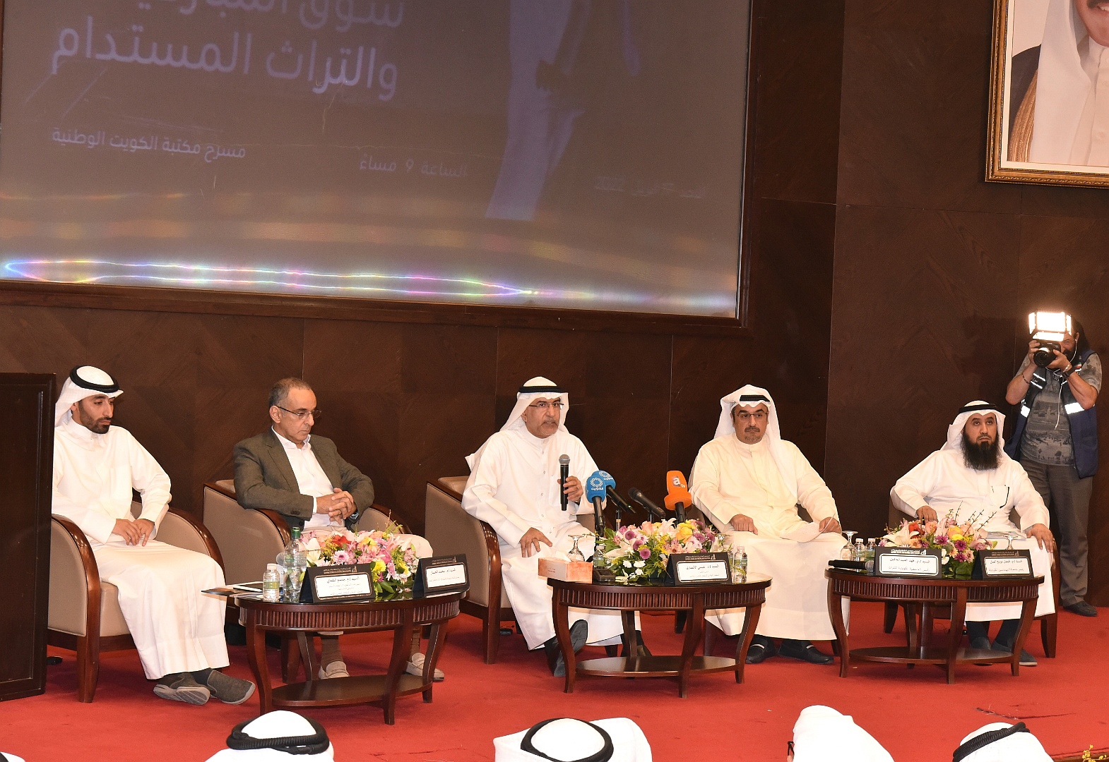 مشاركون فى ندوة "مئوية ميلاد الدكتور ميلاد حنا" يؤكدون أهمية التأثير الثقافي لكتبه وأعماله 1 64afc429 2fb8 4ccc 98db d0201477aedf1706558463