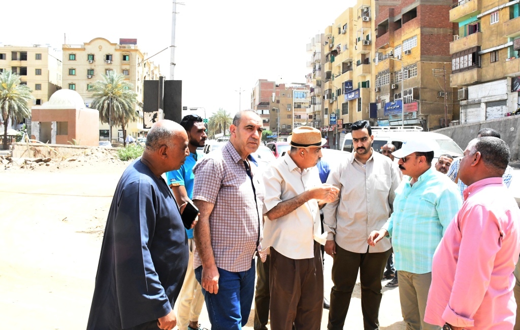 محافظ أسوان يوجه بتكثيف وتيرة العمل بمشروع تطوير منطقة الطابية الأثرية التاريخية 1 6561705684683