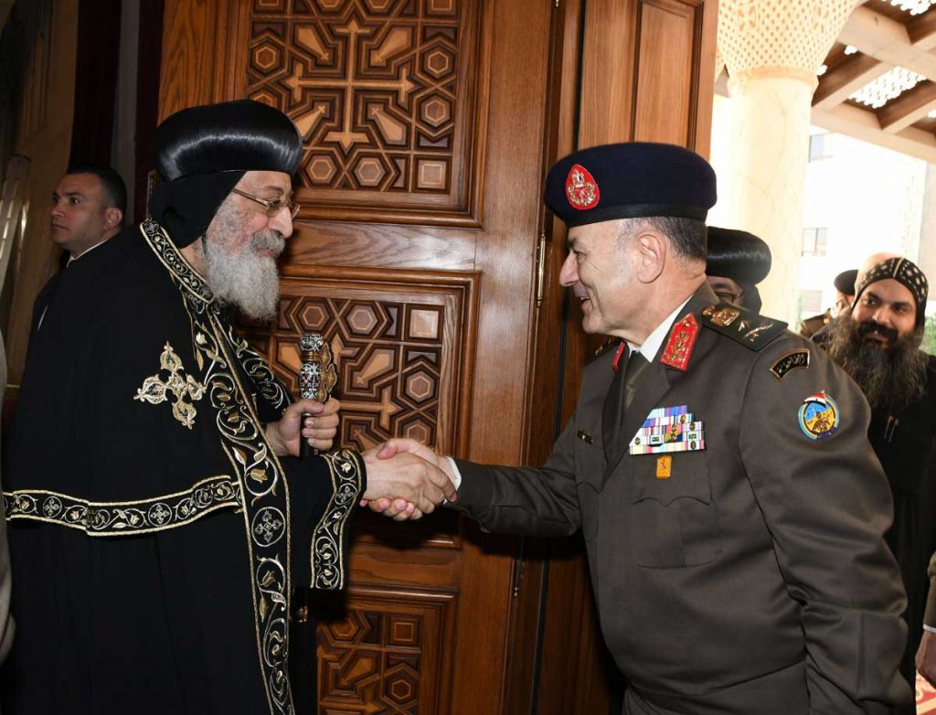 الفريق أول محمد زكي يهنئ البابا تواضروس الثاني بمناسبة عيد الميلاد المجيد 1 71704379443