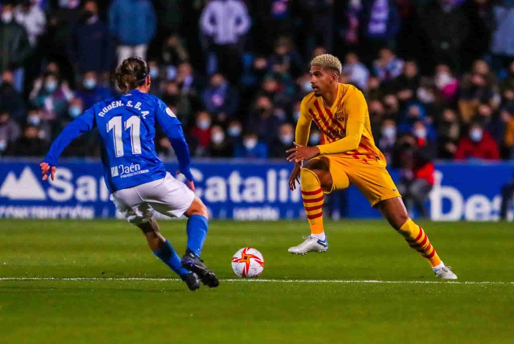برشلونة يعبر بصعوبة لدور الـ 16 بكأس إسبانيا بفوزه على بارباساترو 3-2 1 76556asgoal1704669962