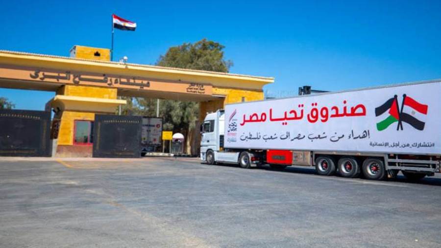 إدخال 140 شاحنة مساعدات إنسانية عبر ميناء رفح البري للفلسطينيين بقطاع غزة 1 8464631704792965