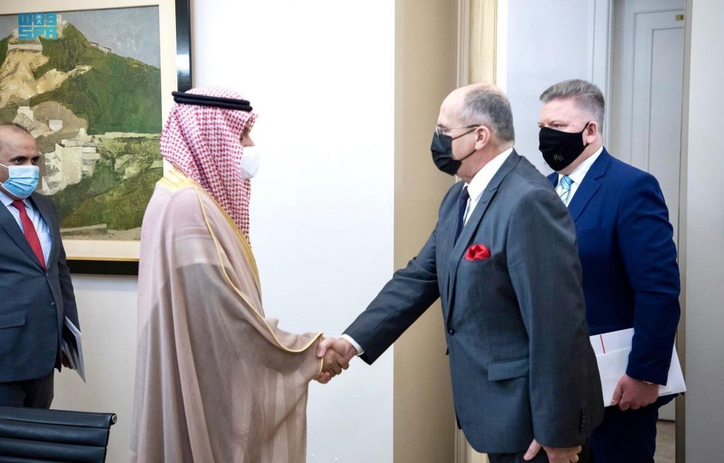 وزير خارجية بولندا يبحث مع المبعوثة الأمريكية لأوكرانيا تقديم مزيد من الدعم لكييف 1 96d86bb231c22d00bf39e625b53301781705067583