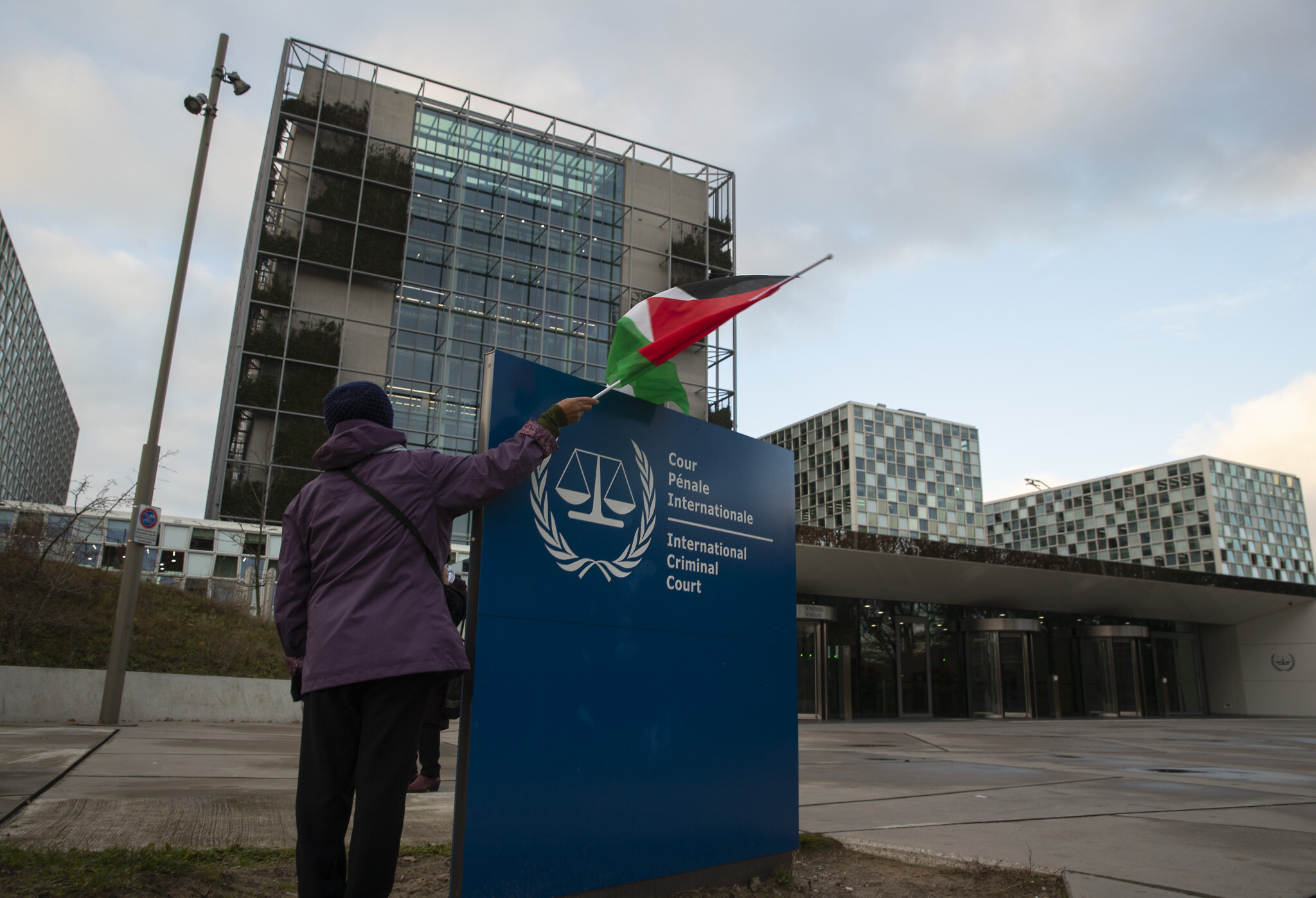 "الخارجية الفلسطينية" تُرحب بإحالة تشيلي والمكسيك جرائم إسرائيل للمحكمة الجنائية الدولية 1 AP 193335601231921705660263