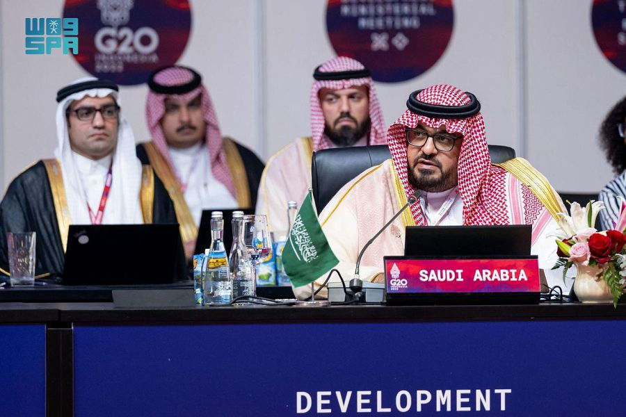 المدير العام للمنتدى الاقتصادي العالمي تؤكد ضرورة التعاون لتحقيق النمو الشامل والمستدام 1 FcOrvk9WYAopfSg1705335303