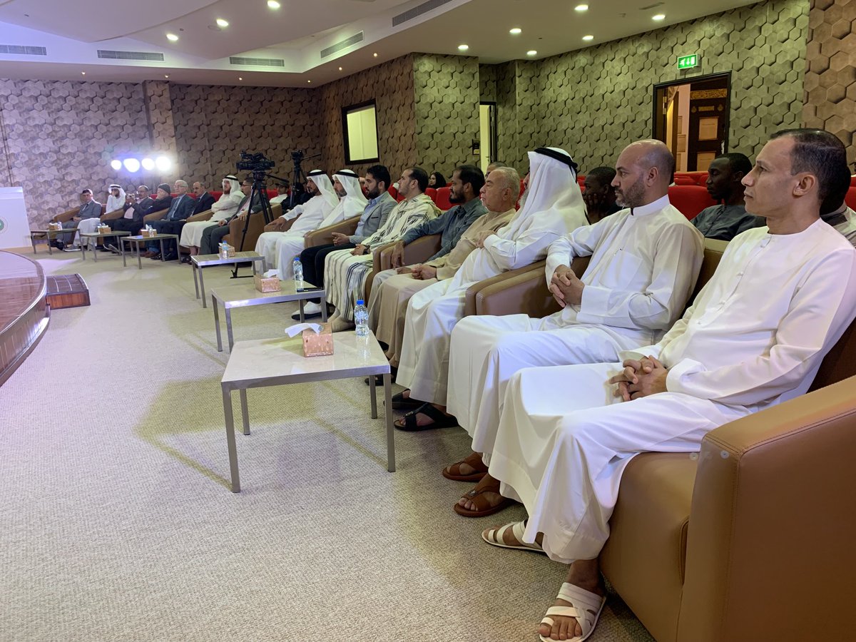 مدير المركزالتربوي للغة العربية لدول الخليج ل(أ ش أ):المشاركة بمعرض القاهرة للكتاب فرصة للتبادل الحر للكتاب في الشرق الأوسط 1 FtdEnGQX0AAfACL1706360883
