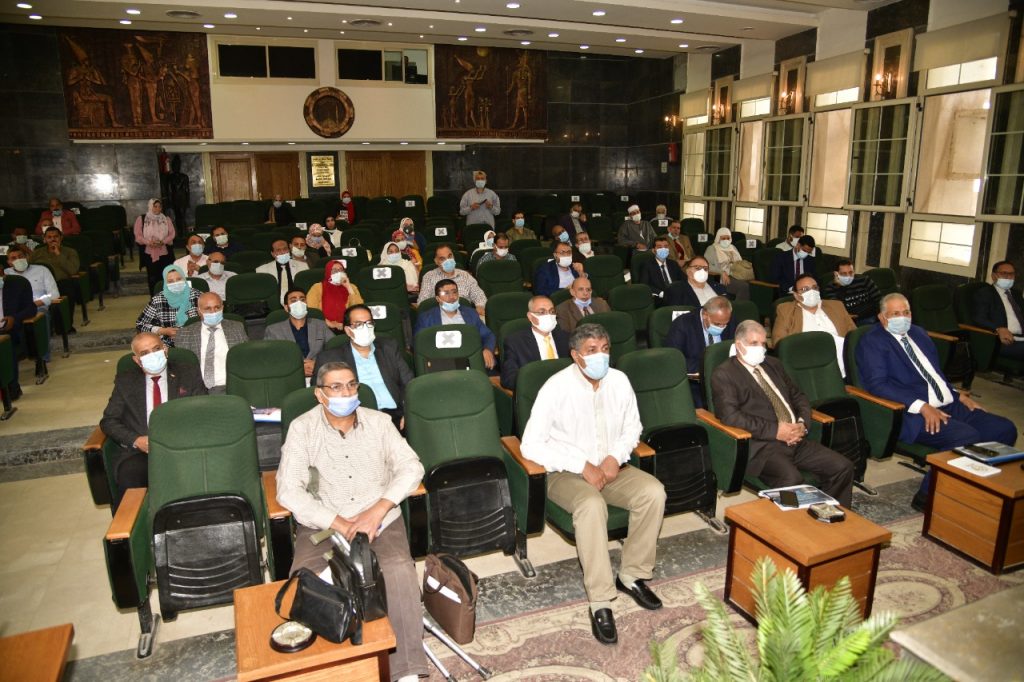 محافظ الغربية: المخططات الاستراتيجية والتفصيلية تسهم في إنهاء مشكلات التنمية العمرانية والسكانية 1 IMG 20211108 WA0016