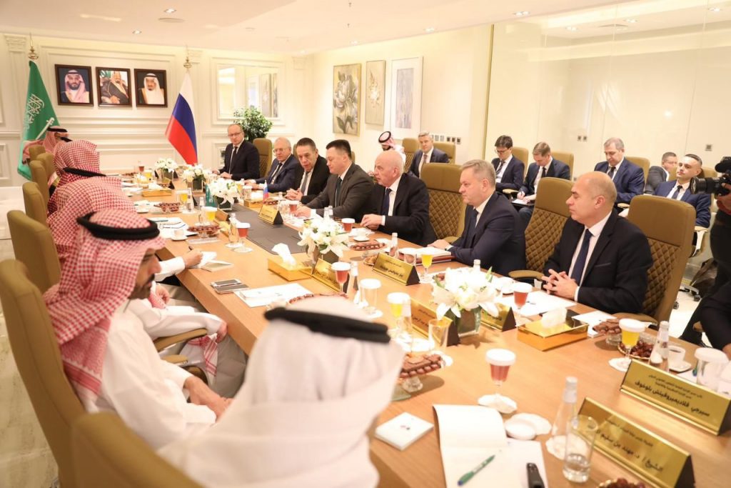 النائب العام يؤكد تعزيز التعاون مع النيابة العامة الروسية في مجال منع الجريمة وتبادل الخبرات 1 IMG 20221017 WA00031706643843