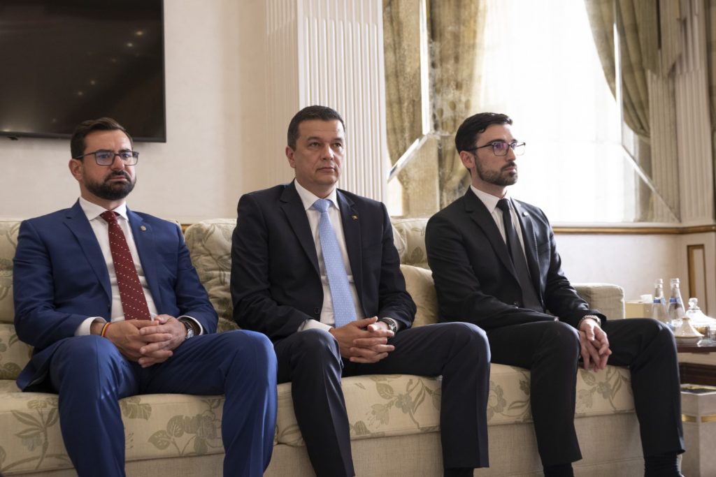 رئيس وزراء رومانيا يؤكد انتهاء احتجاج المزارعين وسائقي الشاحنات خلال يومين 1 image1705402743