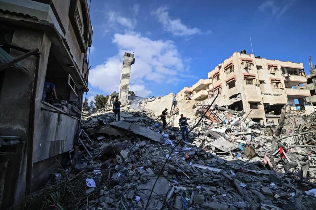 "صحة غزة": الاحتلال الإسرائيلي ارتكب 14 مجزرة قتل فيها 147 فلسطينيًا خلال 24 ساعة 1 svAmb1704893644