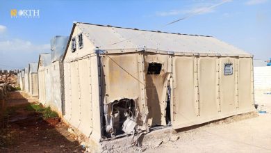 آثار القصف الحكومي على مخيم مرام شمال غربي إدلب نورث برس1704267844