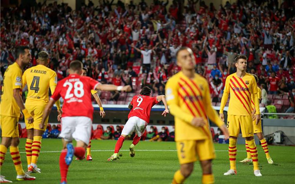 في مباراة الـ 8 أهداف.. برشلونة يواصل السقوط ويخسر أمام فياريال 3-5 بالدوري الإسباني 1 بنفيكا ثلاثية1706388484