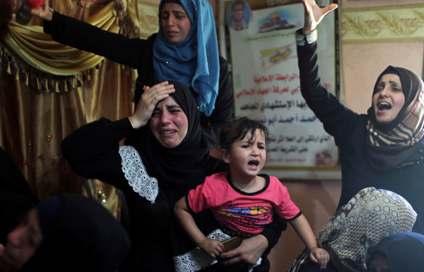 9 شهداء جراء قصف الاحتلال لغزة.. والمُقاومة: قتلنا جنودًا إسرائيليين في كمين مُحكم بـ"البريج" 1 متنتمتم1704108843