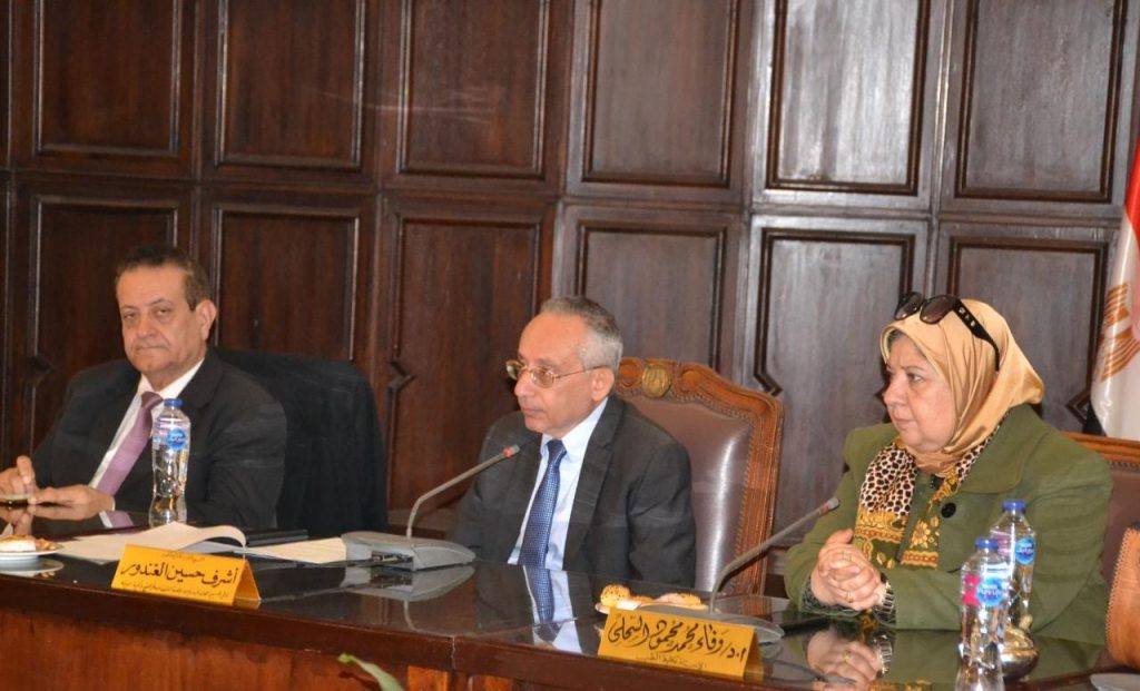 جامعة الإسكندرية: تشكيل لجنة لتنمية الوعي واكتشاف المواهب لدى الطلاب 1 جامعة الإسكندرية تستعد لعقد فعاليات لتنمية الوعي بقضية التغيرات المناخية1707558363
