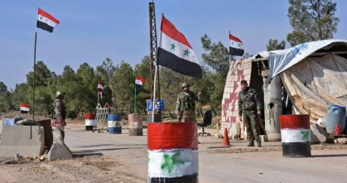 باكستان: مسلحون يلقون قنابل يدوية على مراكز للاقتراع في جنوب غرب البلاد 1 حاجز لقوات النظام2151707299706