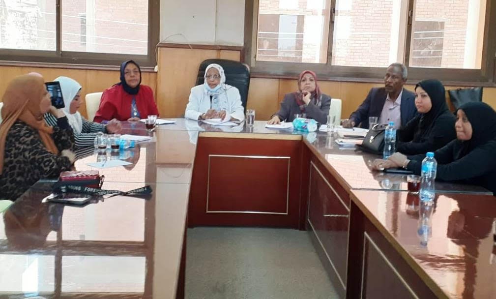 محافظ الغربية: خريجات برنامج "المرأة تقود" سيكن خير سفراء للتوعية بأهداف المشروع القومي لتنمية الأسرة 1 0 2421706808903