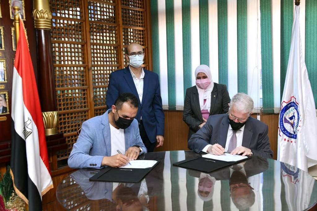 جامعة المنصورة تدشن مشروعها المؤسسي لربط البحث العلمي بالصناعة "جسور التعاون" 1 011708453203
