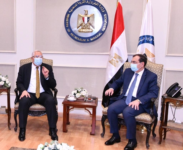 وزير البترول: التحديات الحالية تبرز أهمية استدامة إمدادات صناعة الأسمدة 1 1536c7e3 b868 43a9 be78 0a164226be901709032624