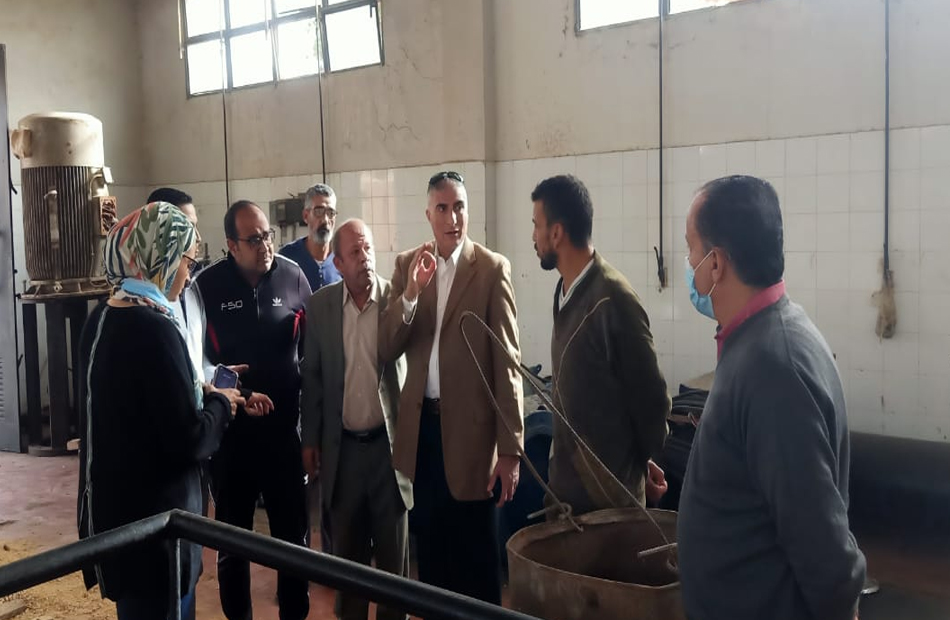 رئيس "القاهرة الجديدة" يتفقد روافع الصرف الصحي للتأكد من جاهزيتها للتعامل مع المواقف الطارئة 1 19 2020 637443157064891346 4891707037327