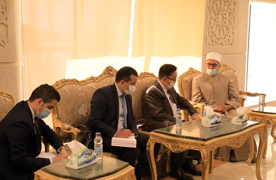 أمين "البحوث الإسلامية" يبحث مع وفد من مركز نور سلطان بكازاخستان التعاون المشترك في مجال الحوار بين الأديان 1 19 2021 637489125550988476 981708277223