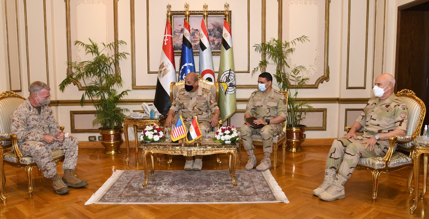 وزير الدفاع الكويتي يبحث هاتفيا مع قائد القيادة المركزية الأمريكية المستجدات الراهنة 1 19 2021 637593813760592134 591708532164