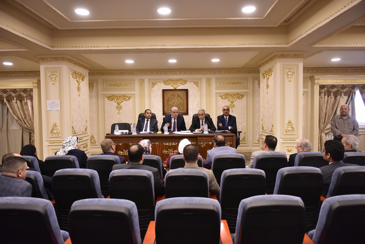 وزير العمل يوجه بتكثيف الجهود لاستمرار تطوير منظومة تشغيل وحماية العمالة غير المنتظمة 1 19 2022 638052544870858032 851708602603