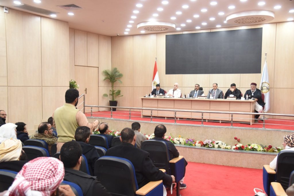 محافظ مطروح يمنح "تجار الخردة" مهلة حتى نهاية رمضان للانتقال للموقع الجديد 1 19 2022 638073307382096358 2091706987043