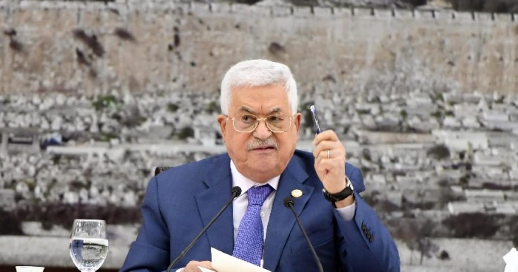 أبو مازن يترأس اجتماعًا للقيادة الفلسطينية لبحث الأوضاع الراهنة 1 2019 07 25 9445710951708289583