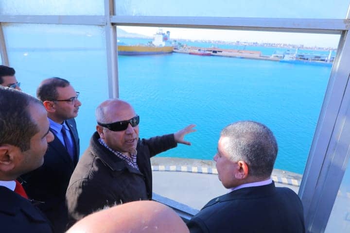 وزير النقل يتفقد ميناء بورتوفيق لبحث فرص الاستثمار 1 2020 637155757219769994 9761706958184