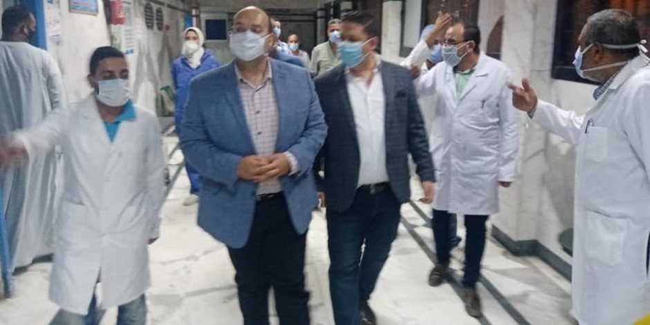 وزير الصحة يتفقد مستشفى إمبابة العام ويتابع عمل وحدة الأشعة المقطعية متعدد الفحوصات 1 202007141003563561707910451