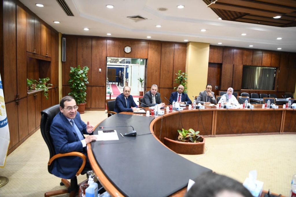 وزير البترول يبحث مع وفد شركة "تكنيب" الإيطالية مشروعات التكرير بالإسكندرية وأسيوط 1 2022 637886508906540737 6541708621503