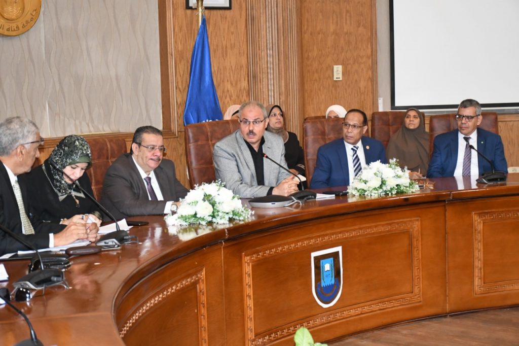 رئيس جامعة قناة السويس يعلن تطبيق مواصفة نظام "أيزو 210001/2018" بخمس كليات 1 2022 637974700162149916 2141707814324