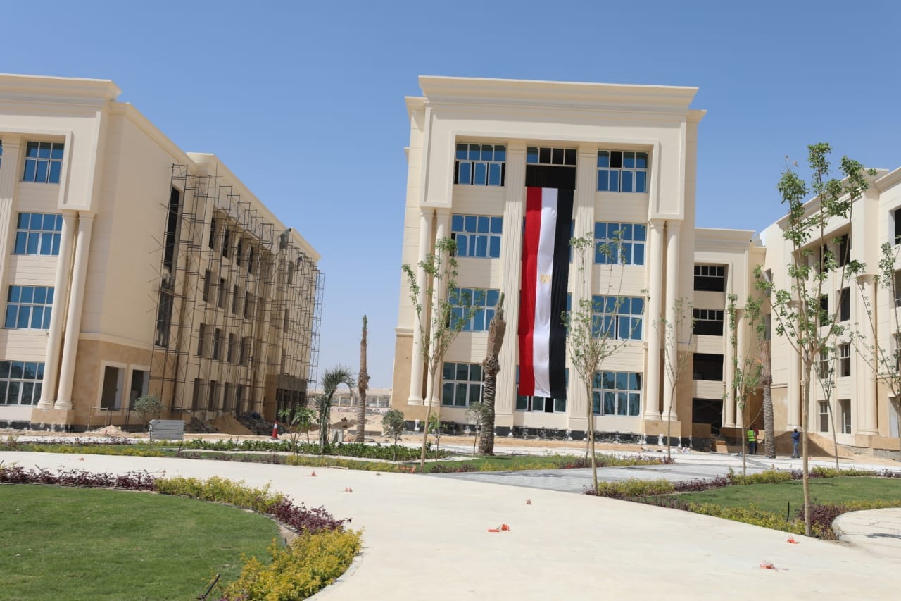 محافظ الوادي الجديد يشيد بمعدلات الإنجاز في استكمال المنشآت والخدمات التعليمية بالجامعة 1 2022 637984284641959397 1951707652447