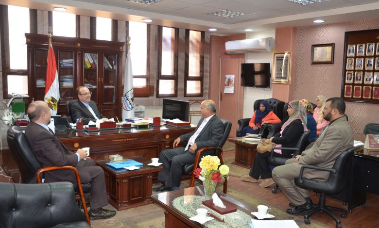 348577 وزارة التنمية المحلية تكرم مديرية صحة بنى سويف (2)1708899783